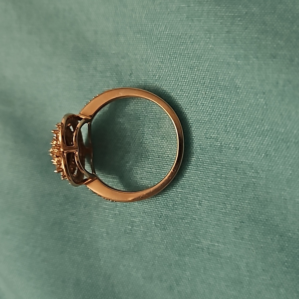 Ring - Picture 2 of 3